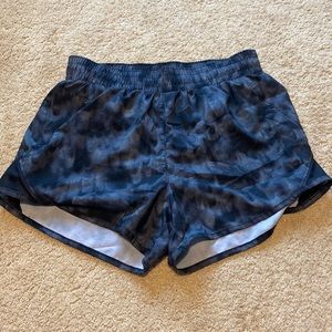 All in motion shorts